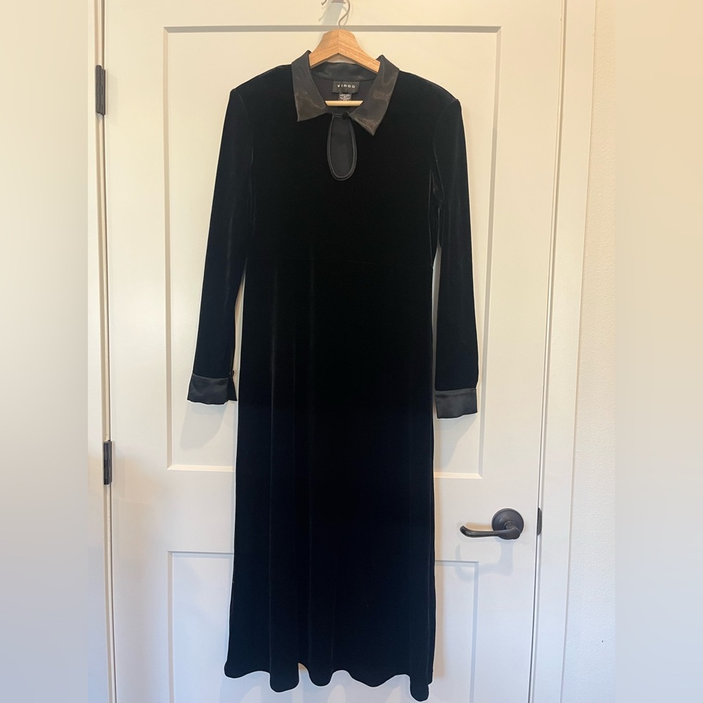 Vtg Virgo black velvet goth dark romantic evening grunge long sleeve dress